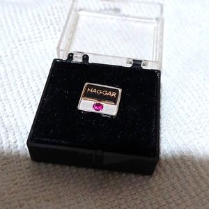 Haggar pink stone little pin B1/10 10k